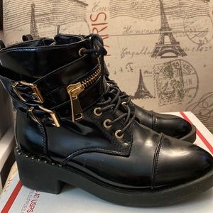 Ladies black ankle boots